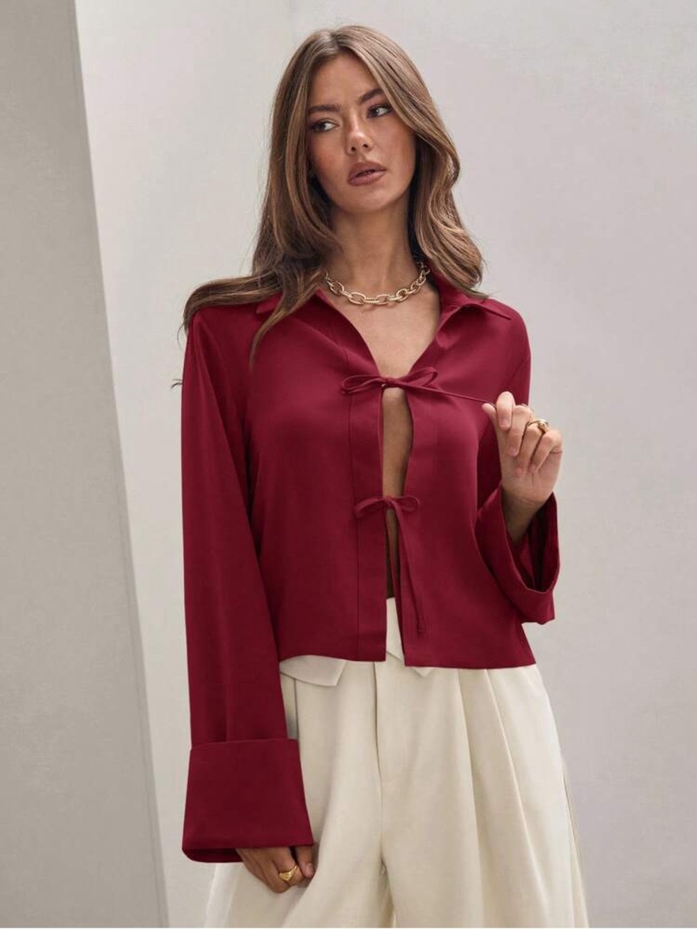 SHEIN tie front top. NWOT. BEAUTIFUL MED